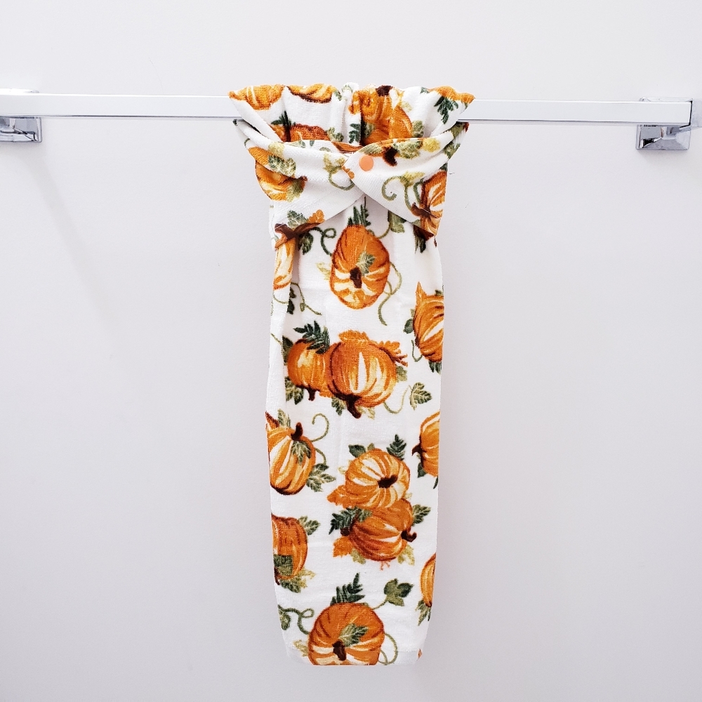 ✅SOLD✅#9103-R2 *Pumpkin Hang'N'Snap HAND towel - Picture 10 of 10